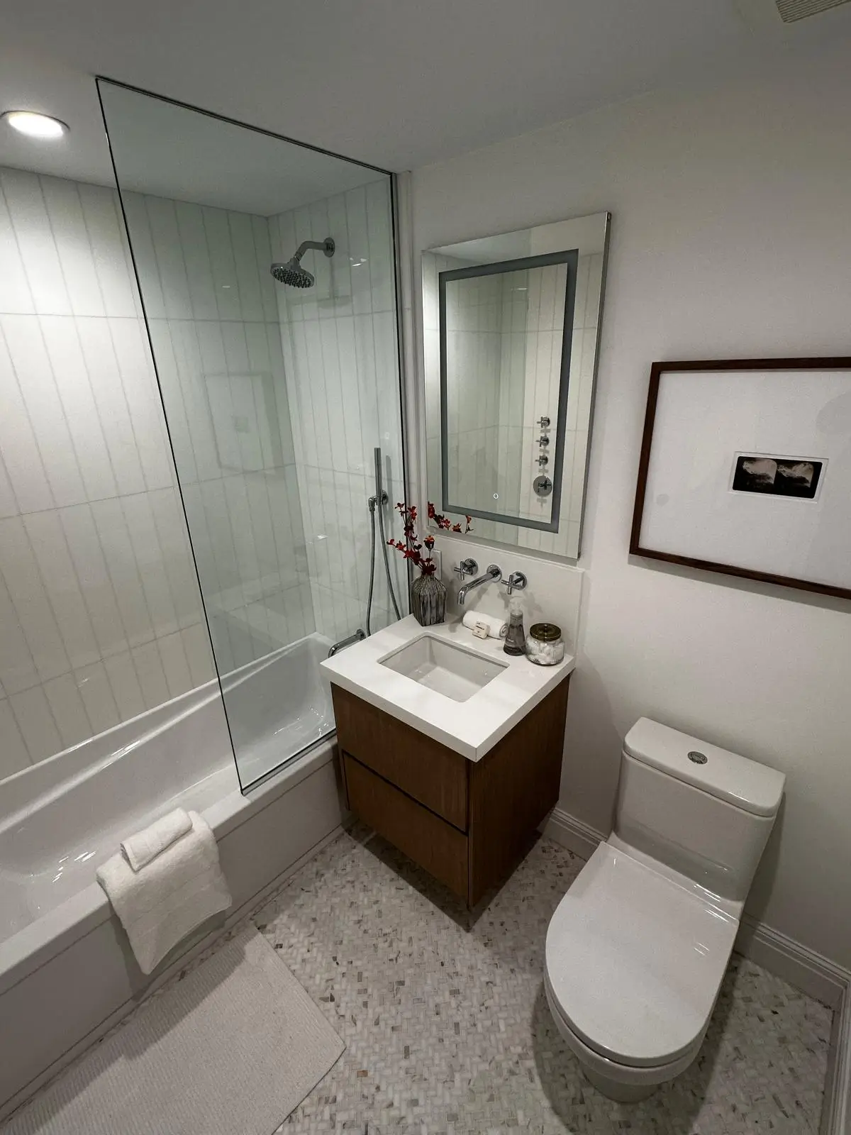 Bathroom with bathtub and vanity